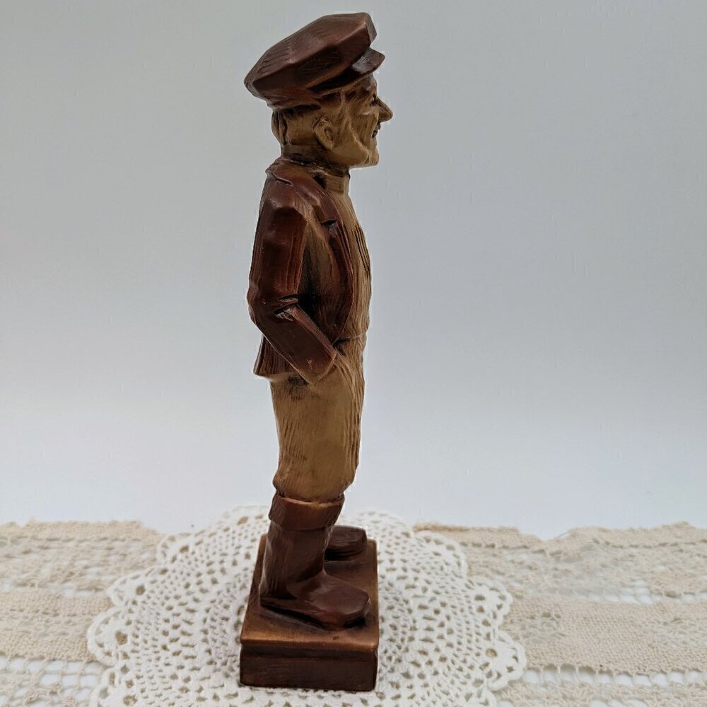 Vintage Ceramic Sea Captain / Sailor / Fisherman Figurine - Picture 5 of 7